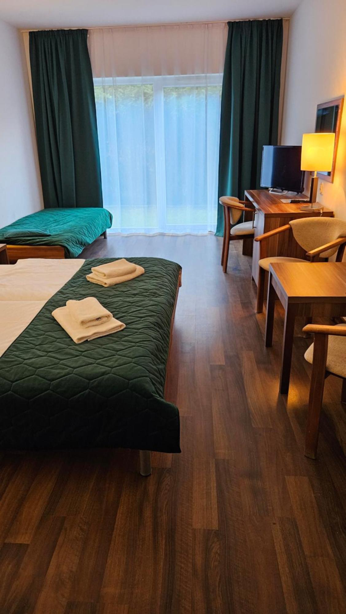 Bursztyn Spa Kołobrzeg Εξωτερικό φωτογραφία